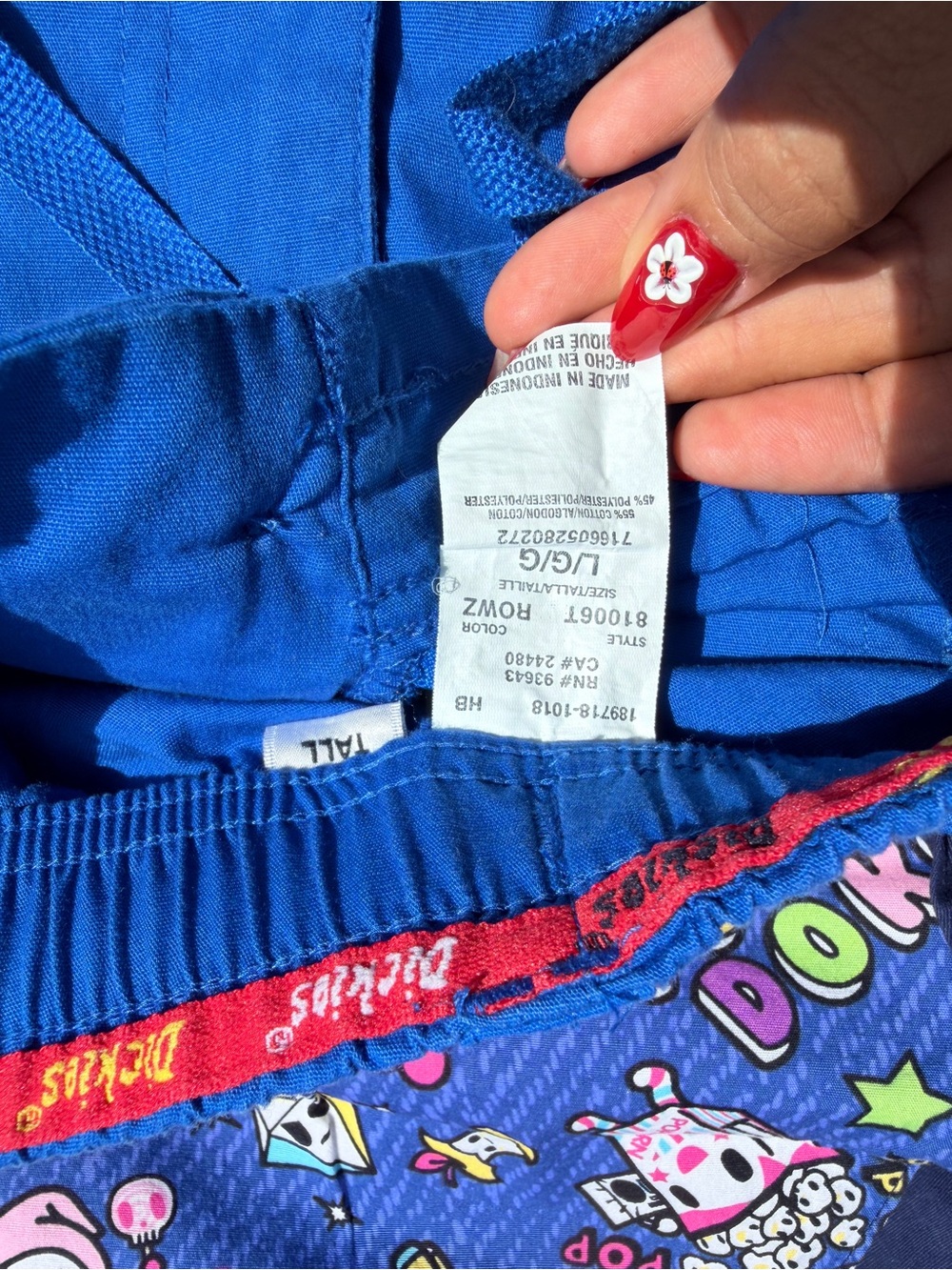 Women's Tokidoki scrub top Printed and Royal Blue Pants set - Picture 9 of 11